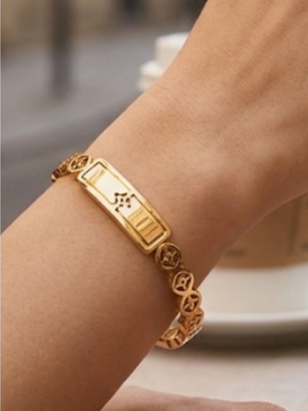 Fashion Jewelry Gold-Tone Id Bracelet With Decorative Links